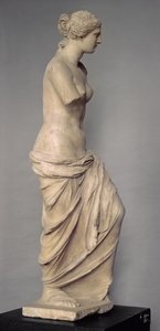 Vénus de Milo, vue de côté, période hellénistique grecque, vers 100-130 av. J.-C.