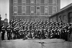 Sous-officiers des 1st Life Guards aux casernes de Knightsbridge, Londres, 1896 - Gregory and Co