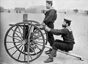Exercice de tir au Maxim de la Royal Navy à Whale Island, Portsmouth, Hampshire, 1896 - Gregory and Co