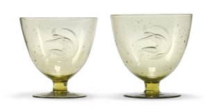 Deux calices gravés 