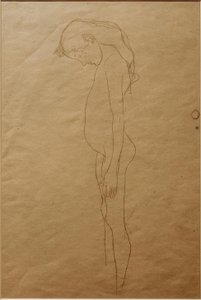Nu de jeune fille avec tête baissée vers la gauche