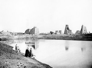 Lac sacré et ruines du temple, Karnak, Nubie, Égypte, 1887 - Georges Henri Bechard