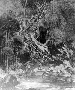 Transport de canoës sur les chutes d