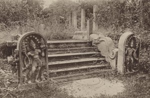 Villes en ruines de Ceylan : Pierre de lune, pierres de garde et marches - Henry W. Cave