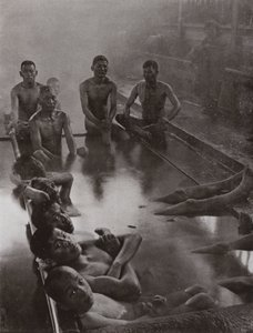 Un bain public à Kanawa