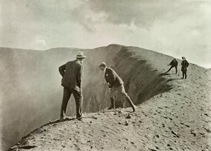 Au Bord du Cratère, Asama-Yama, 1910 - Herbert Ponting