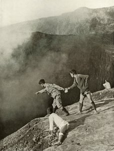 Au bord des cratères, Aso-San, 1910 - Herbert Ponting