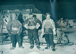 Bowers, Wilson et Cherry-Garrard sur le point de partir pour le Café Crozier, 27 juin 1911
