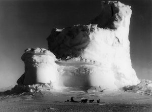 Château de glace, Antarctique, vers 1911 - Herbert Ponting