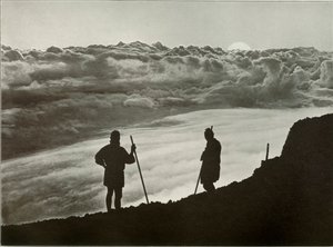 Coucher de soleil depuis le sommet du Fuji, 1910