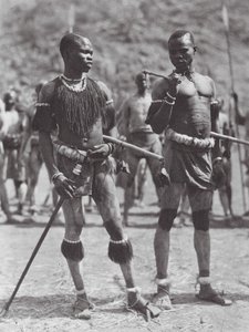 Afrique : Danseurs à hochet Nuba - Hugo Adolf Bernatzik