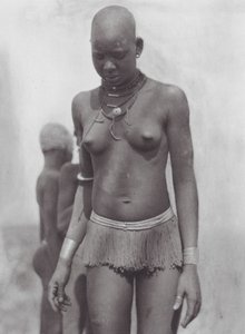 Afrique : Femme Nuer