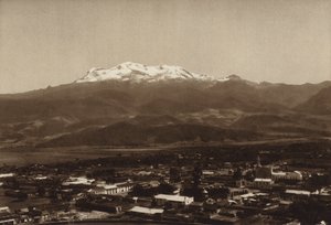 Mexique : Amecameca avec Iztaccihuatl (photo n/b)