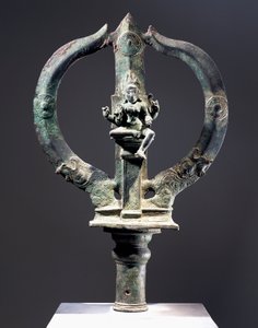 Trident en bronze avec figure de Mariyammai, déesse de la variole, portée en procession lors des épidémies, civilisation indienne - Indian School