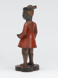 Figure sculptée en bois d