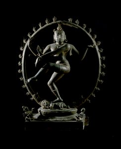 Hindouisme : représentation du dieu Shiva Nataraja, dieu de la danse. Sculpture en bronze du 12e siècle - Musée indien, Calcutta - Indian School