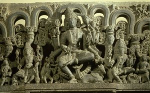 Linteau représentant La Trinité : Siva, Brahma et Vishnu, Warangal, Kakatiya - Indian School