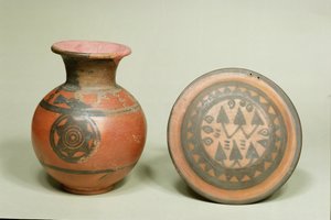 Pot en terre cuite et couvercle, du cimetière H à Harappa, vallée de l