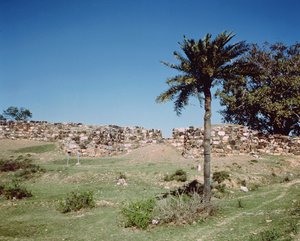 Le mur cyclopéen, Ve siècle av. J.-C. - Indian School