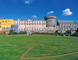 Château de Dublin, vue des jardins - Irish School