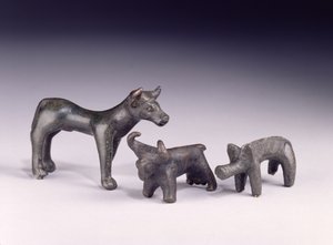 Deux taureaux, de Hongrie et un sanglier, de la grotte de Gower, Rhossilly, Pays de Galles, Âge du fer