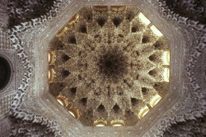 Plafond de la Salle des Abencerrajes