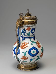 Cruche en fritware, période ottomane (céramique émaillée avec argent doré) - Islamic School