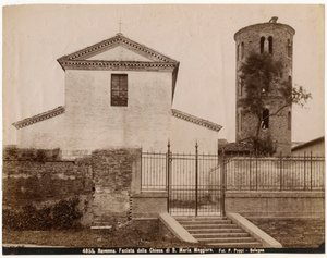 Église de Sainte-Marie-Majeure, Ravenne, Émilie-Romagne, Italie, photographie par Pietro Poppi - Italian Photographer