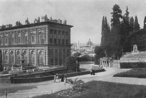 Firenze, R Palazzo Pitti, Partie arrière avec vue sur la cathédrale - Italian Photographer