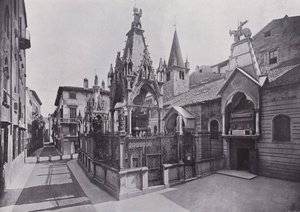 Italie : Vérone, tombeau des Scaliger - Italian Photographer