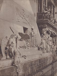 Monumento A Canova - Italian Photographer