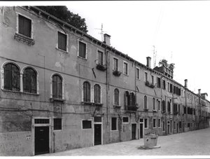 Rangée de maisons sur la Calle Riello, Venise