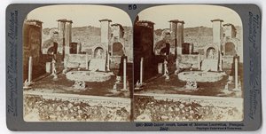 La Maison de Marcus Lucretius, Pompéi, de The Underwood Travel Library, 1895 - Italian Photographer