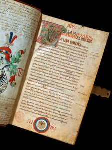 Manuscrit « De Bello Gallico, Commentaires sur la guerre des Gaules » par Jules César (Giulio Cesare ou Caius Julius Caesar) (100-44 av. J.-C.) (ms. 541). Blason de l