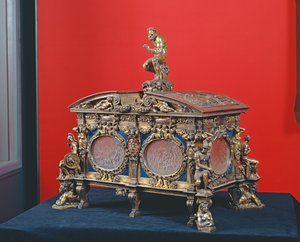 Le Coffre Farnèse, par Sebastiano Sbarri (fl.1548-61) et Giovanni Bernardo da Castel Bolognese, 1548 (argent et lapis-lazuli) - Italian School