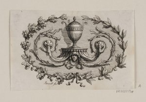 Un vase à deux anses, entouré de feuillages