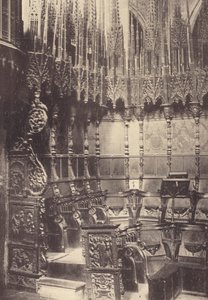Chaises de chœur dans la cathédrale de Barcelone (photo n/b) - J. Furnells