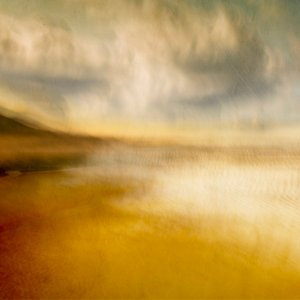 Paysage marin abstrait au coucher du soleil