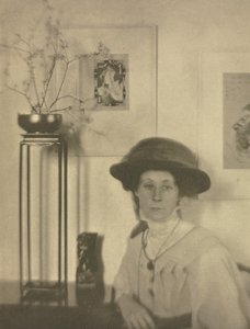 Camera Work: Est et Ouest, 1910 - James Craig Annan