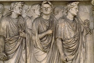 Ara Pacis Augustae, un autel indépendant de groupe de veuves, magistrats, prêtres