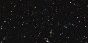 Quasar J0100+2802 - James Webb Space Telescope (NASA)