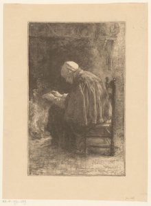 Vieille femme près du foyer