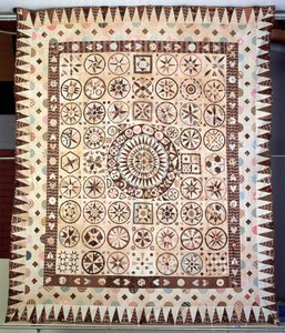 Couvre-lit en patchwork, Irlande, 1850-60 - Jane Pizar