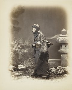 Femme japonaise dans la neige - Japanese Photographer