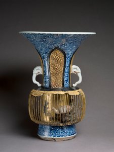 Vase en forme de cage à oiseaux, vers 1720 (techniques mixtes) - Japanese School