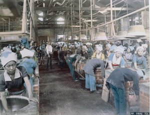 Séchage du thé, vers 1900 - Japanese School