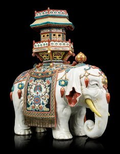 Éléphant de style Kakiemon - Japanese School
