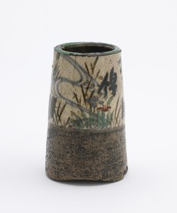 Support de louche, cylindrique effilé avec pied en trèfle ondulé, Kyoto, préfecture de Kyoto, période Edo - Japanese School