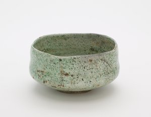 Bol à thé avec faux sceau Raku, atelier Raku inconnu - Japanese School