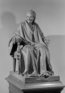 Sculpture assise de Voltaire (1694-1778)